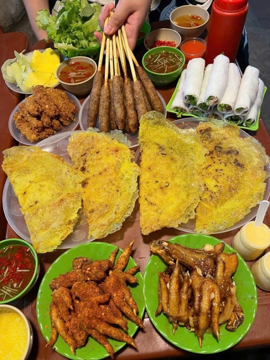 Bánh xèo nem lụi ngon Phạm Ngọc Thạch